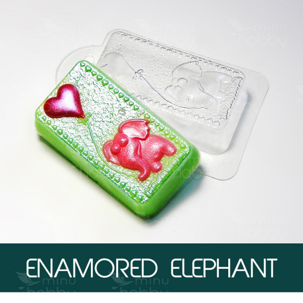 Seebivorm "Enamored Elephant"